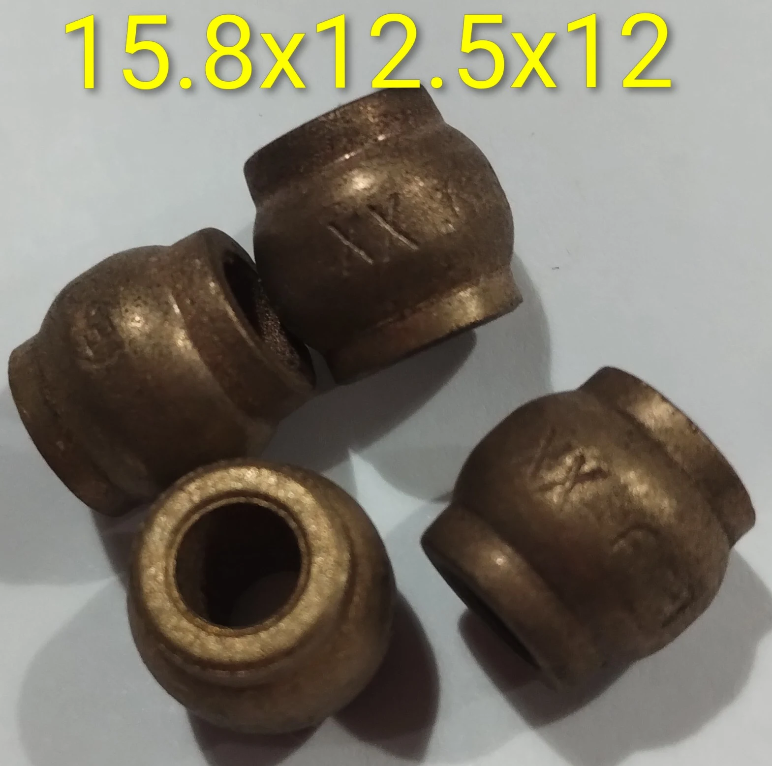 Buje esférico con cuello 15.8x12.5x12