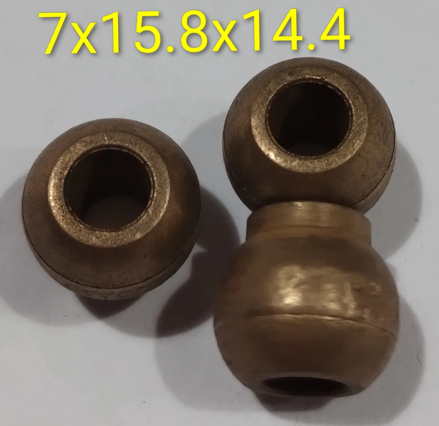 Buje esférico con cuello 7x15.8x14.4
