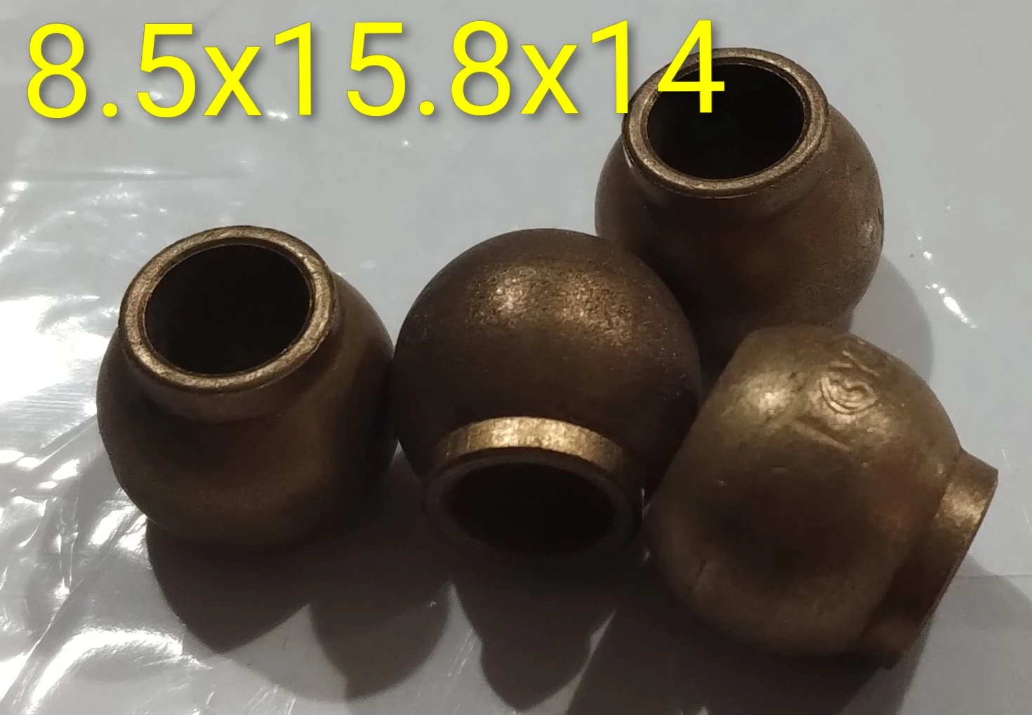 Buje esférico con cuello 8.5x15.8x14