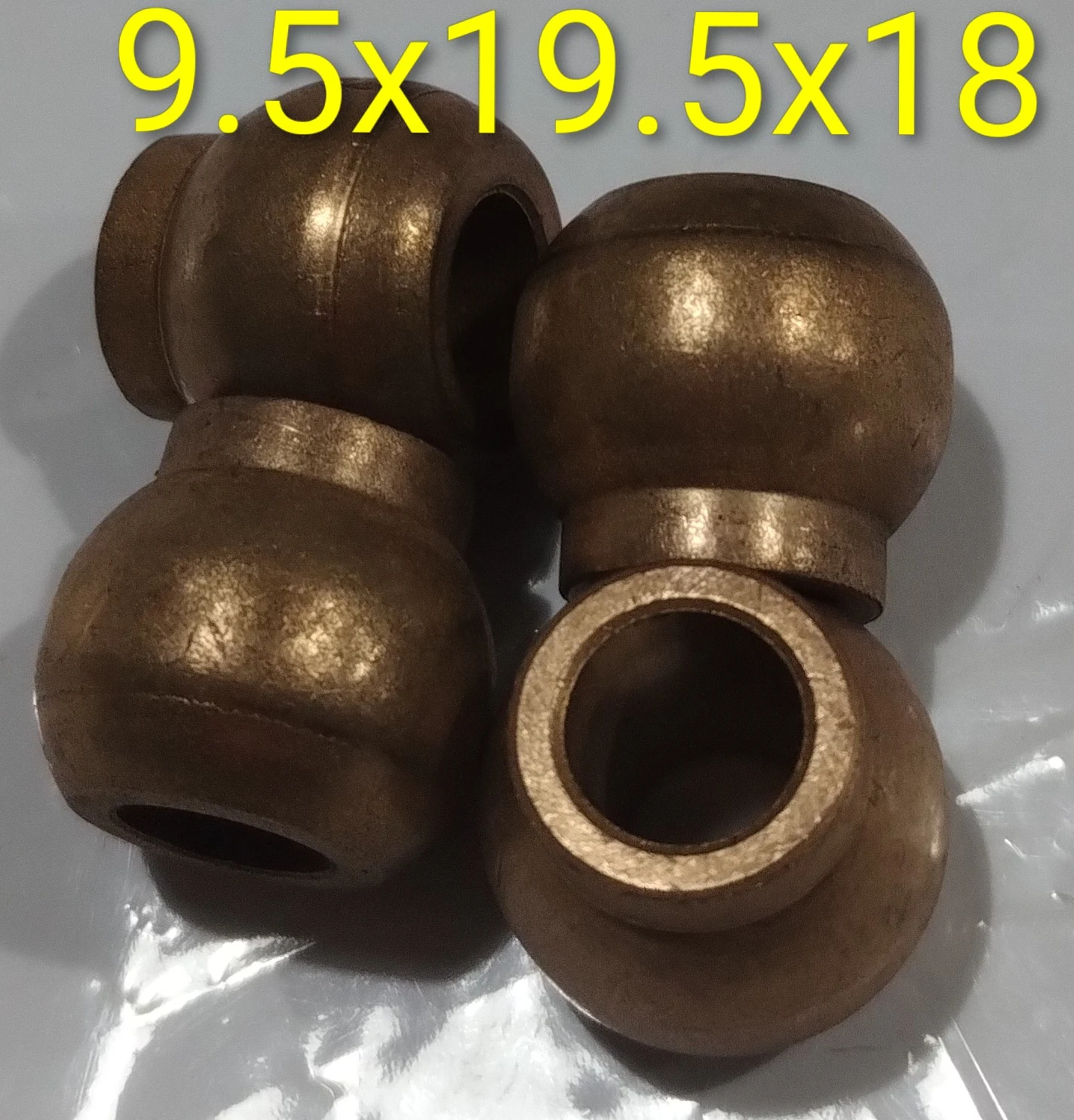 Buje esférico con cuello 9.5x19.5x18