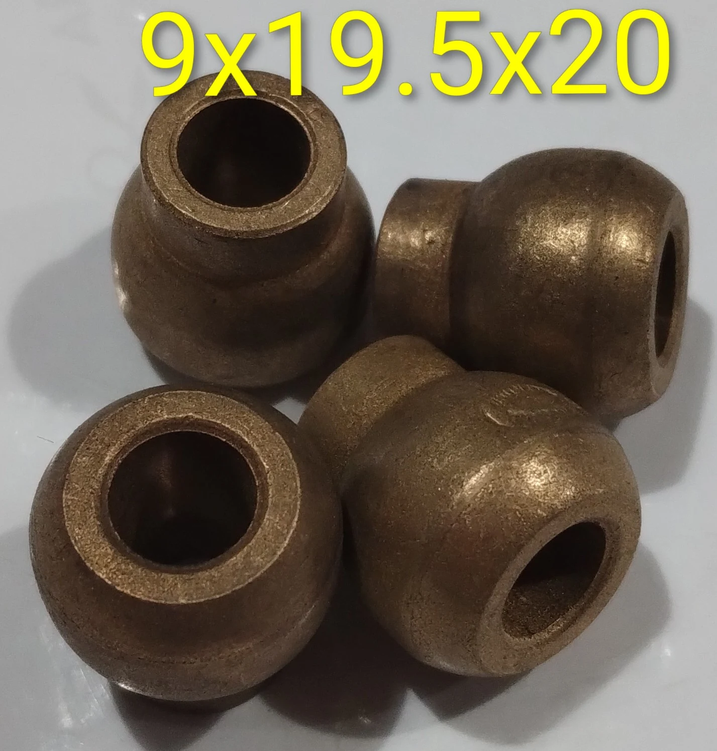 Buje esférico con cuello 9x19.5x20