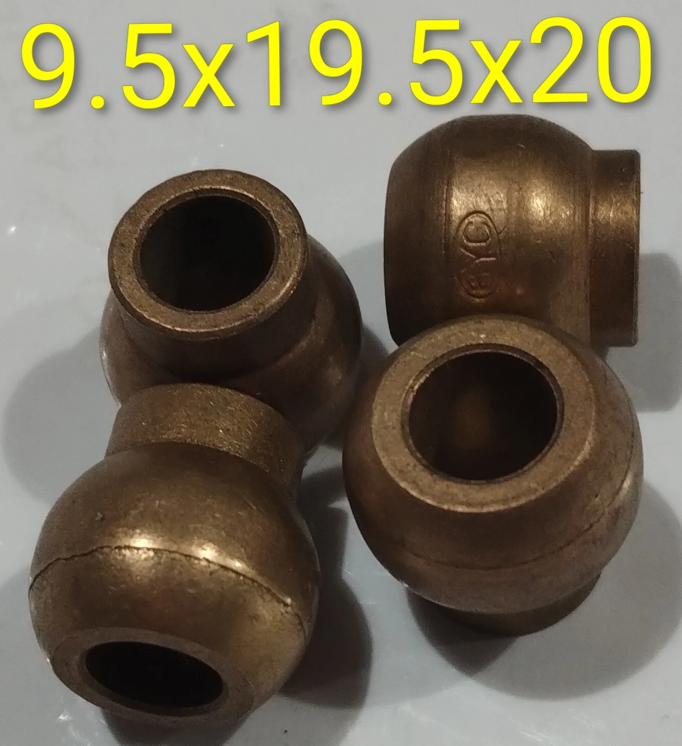 Buje esférico con cuello 9.5x19.5x20