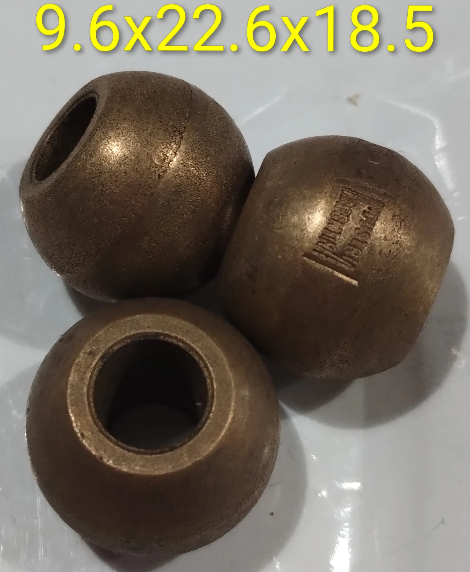 Buje esférico 9.6x22.6x18.5