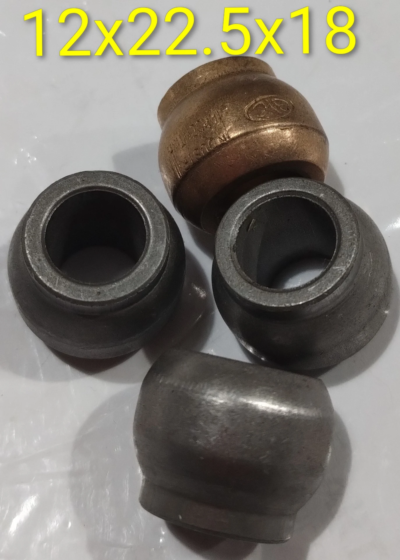 Buje esférico con cuello 12x22.5x18
