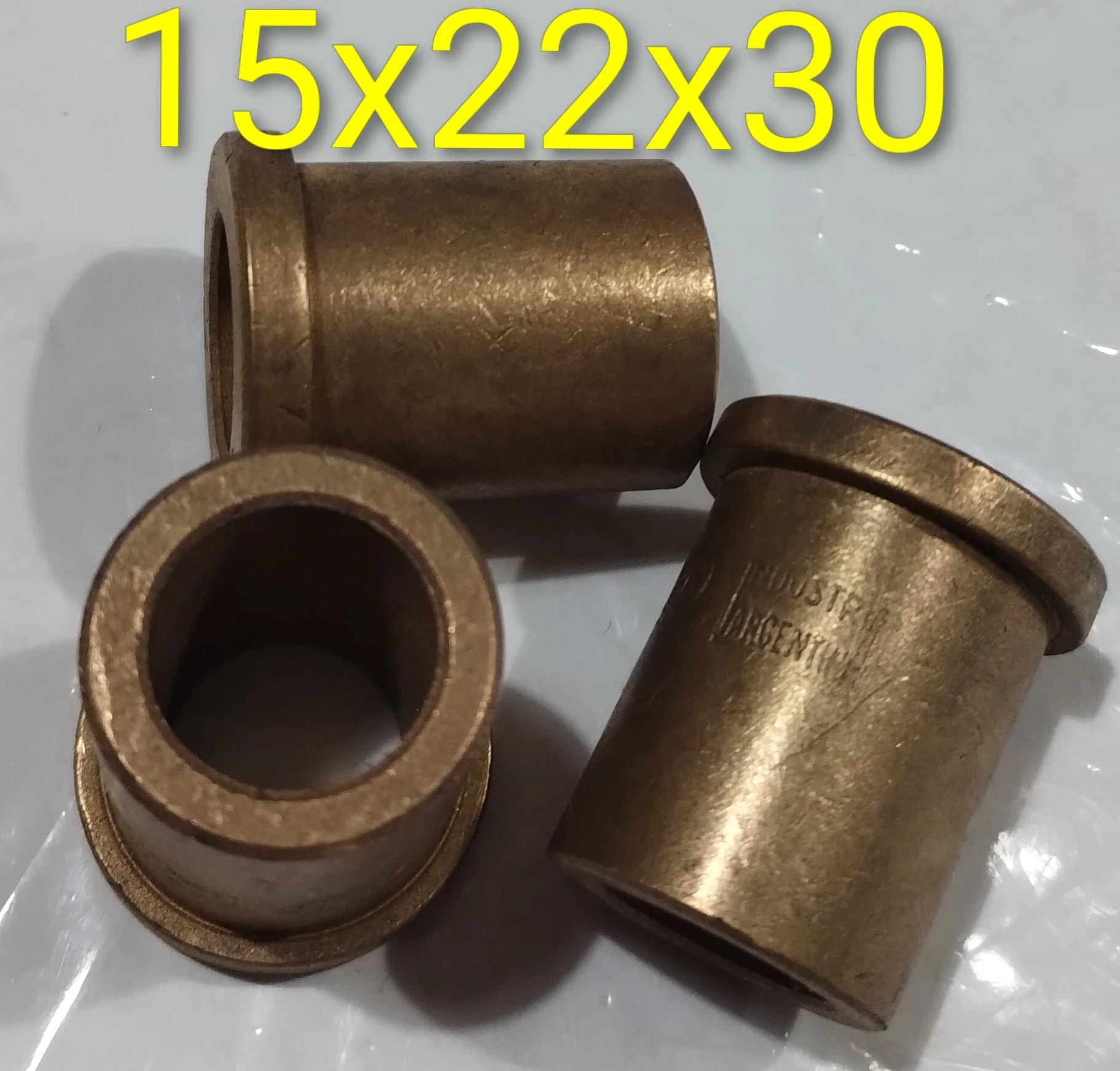 Buje cilíndrico con tope 15x22x30
