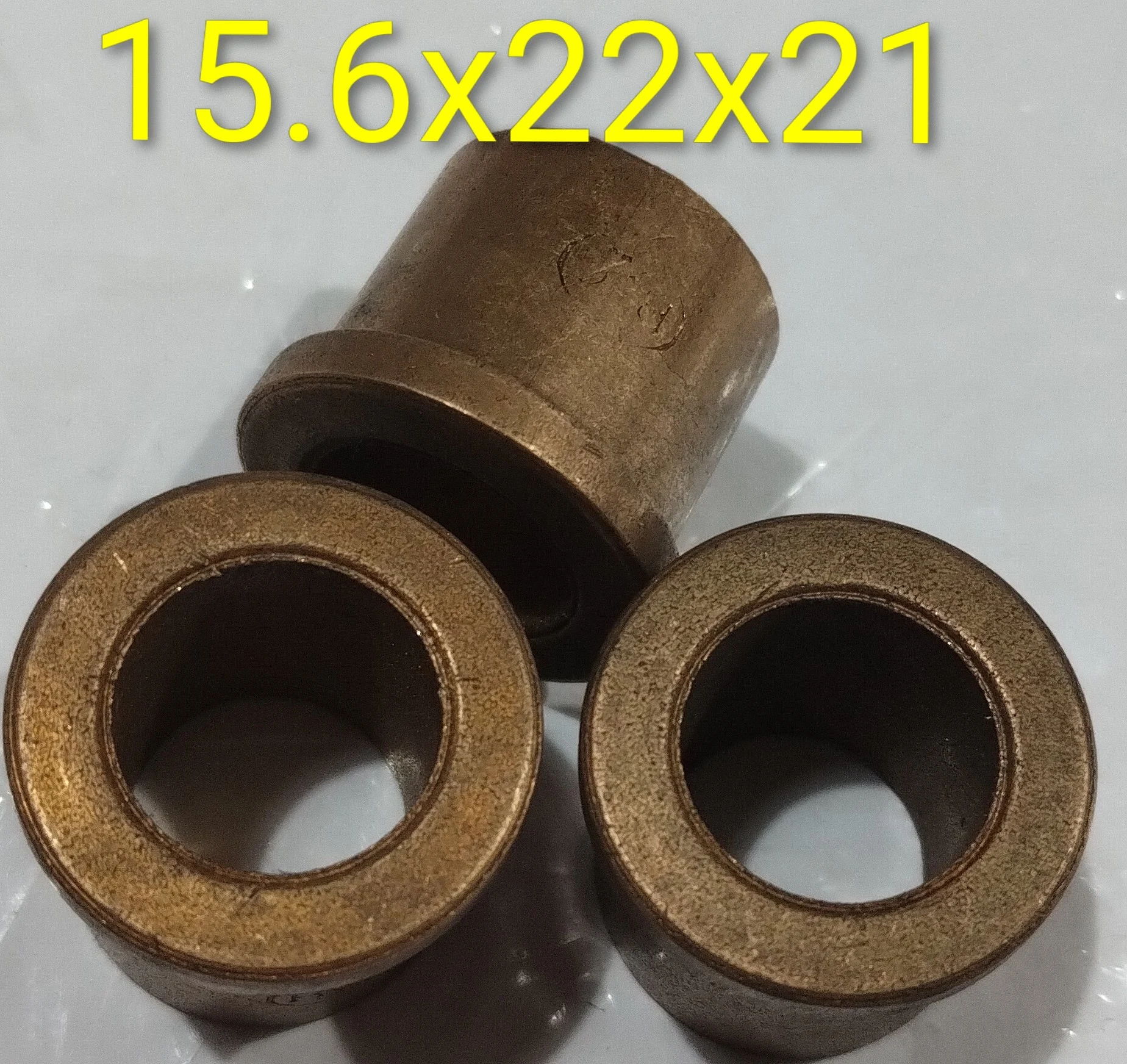 Buje cilíndrico con tope 15.6x22x21