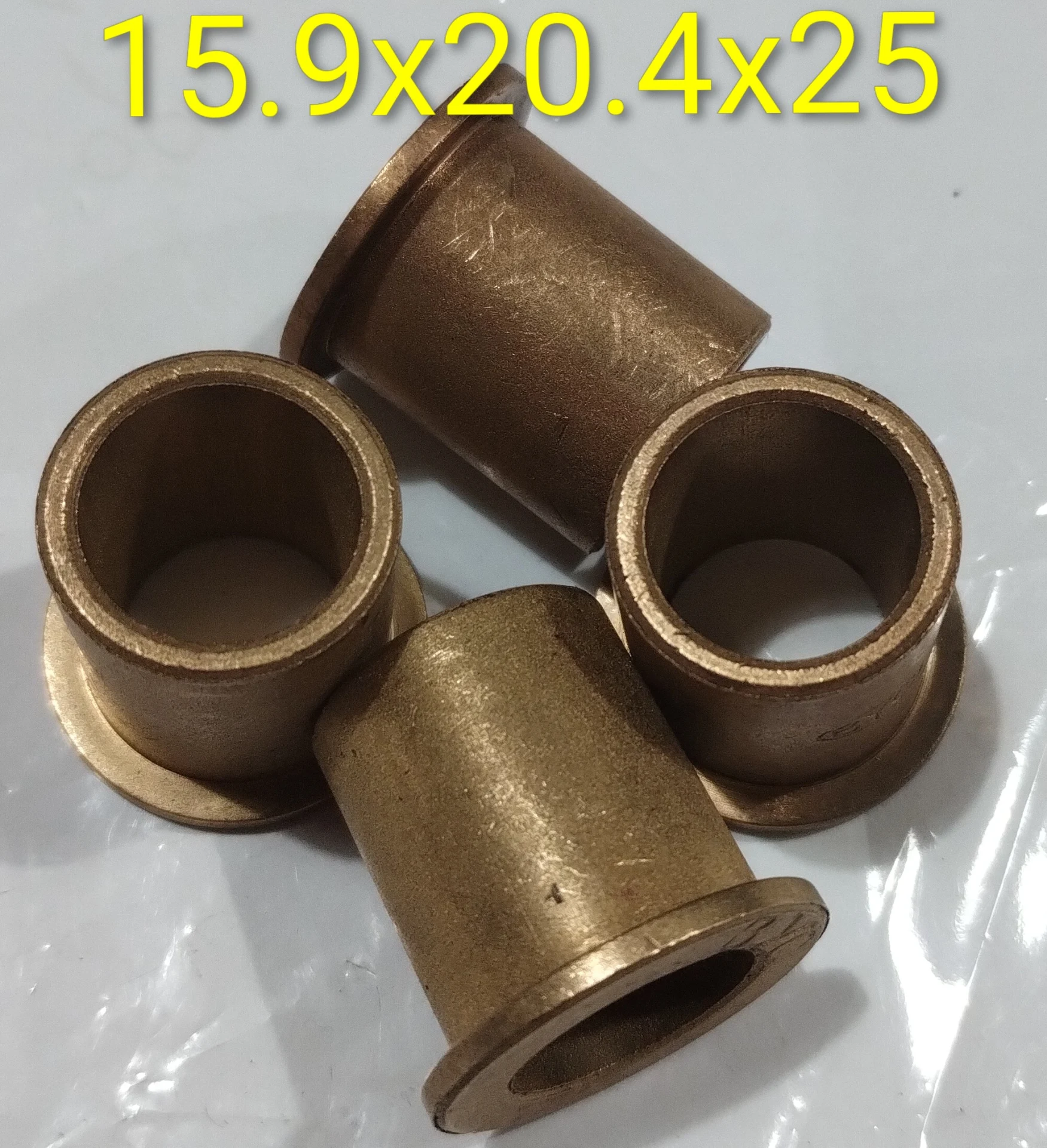 Buje cilíndrico con tope 15.9x20.4x25