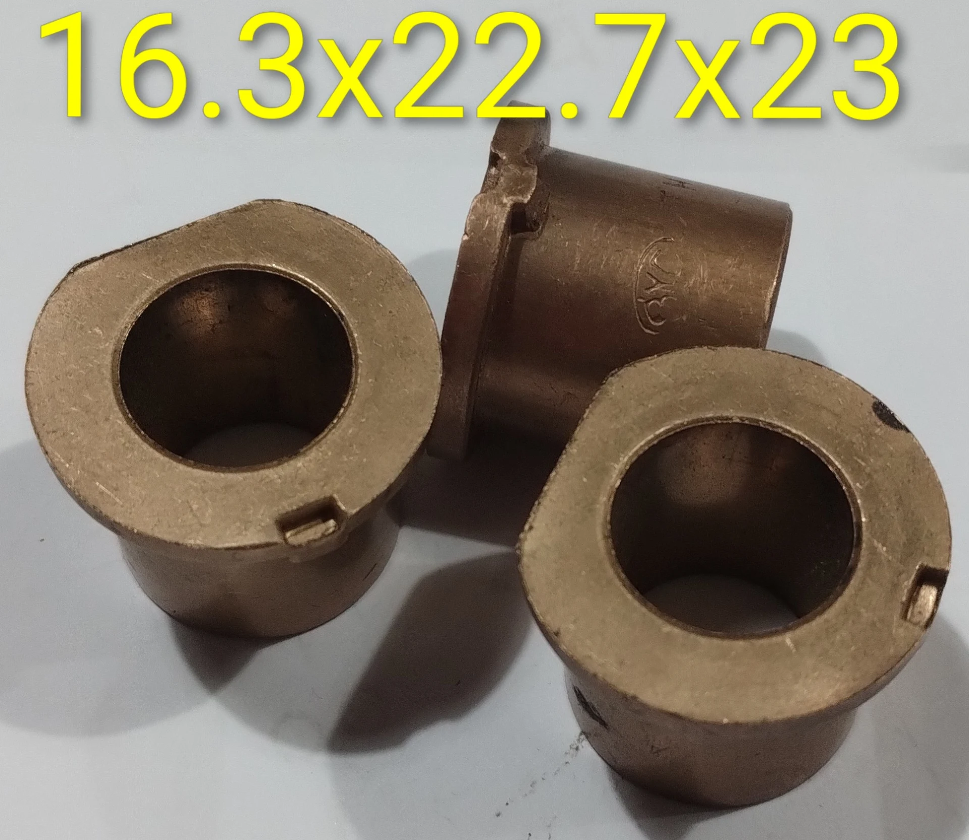 Buje cilíndrico con tope 16.3x22.7x23